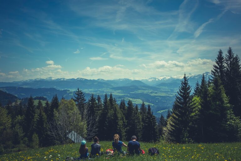 7 Ideas for Outdoor Family Fun