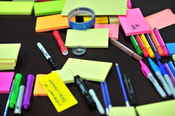 Sticky Notes Alternatives: Digital and Desk Options