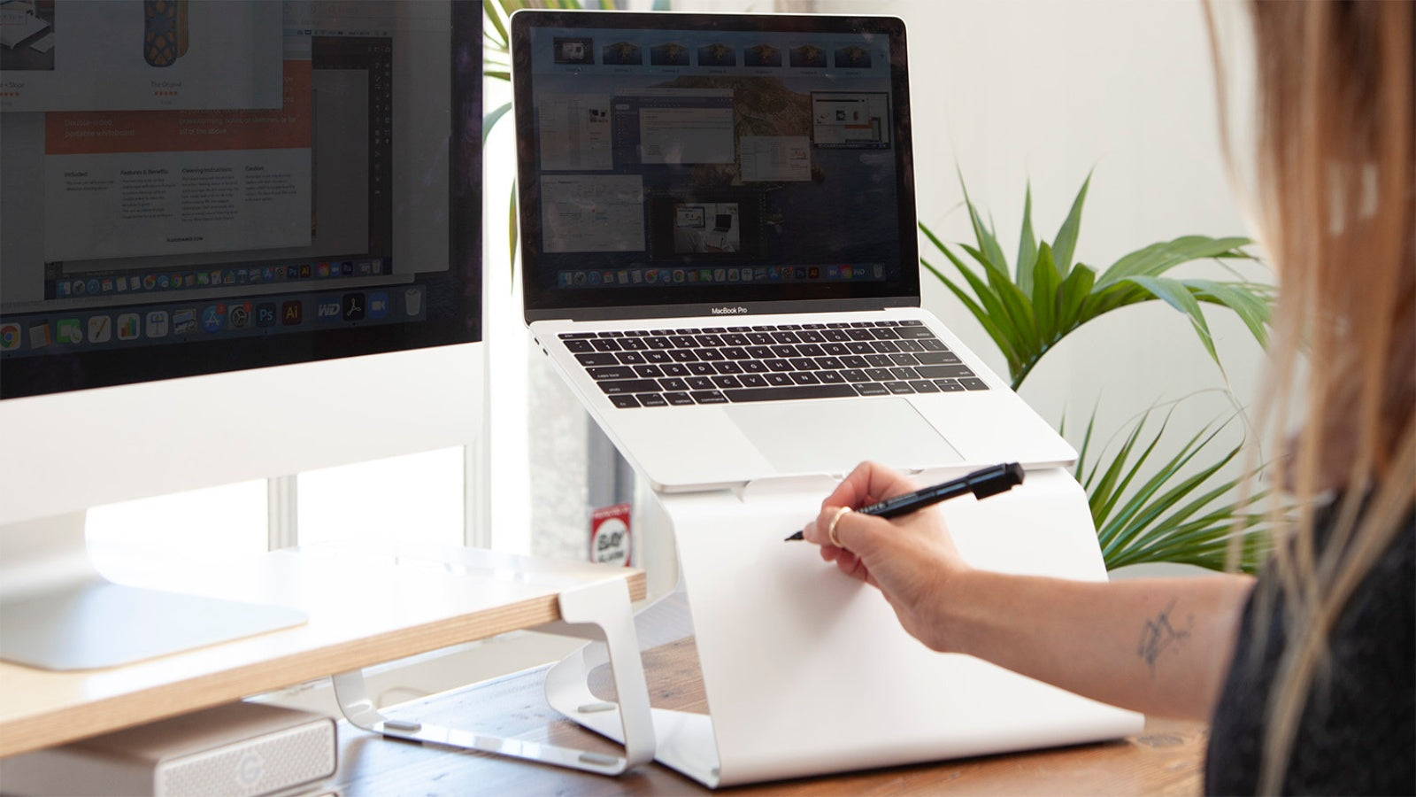 how to use ergonomic laptop stand