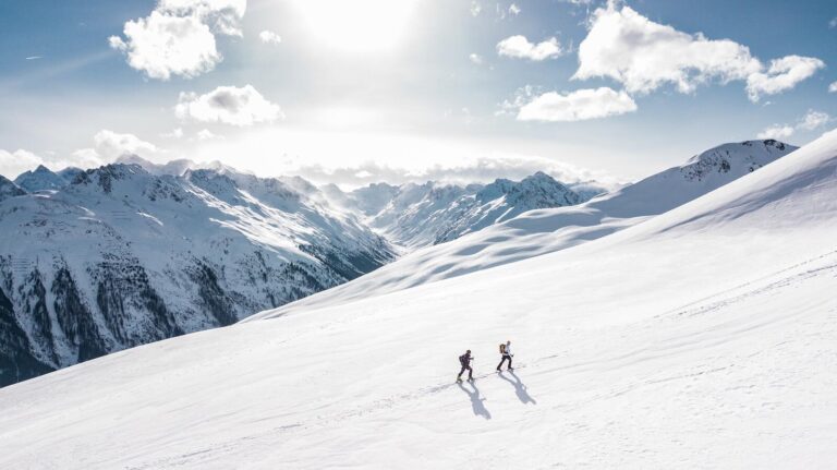 5 Adventures to Take this Winter - FluidStance