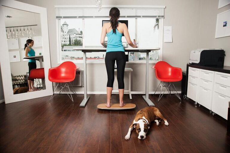 Your New Adjustable Height Desk: What to Consider Before Buying