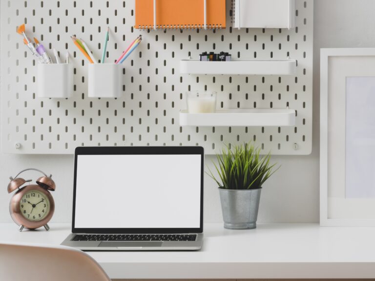 Refresh and Reset Your Workspace in Time for Spring - FluidStance