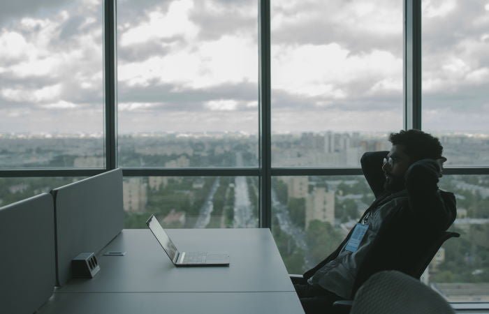 12 Creative Ways to Reduce Stress at Work - FluidStance
