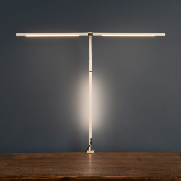 Illum Desk Lamp - FluidStance